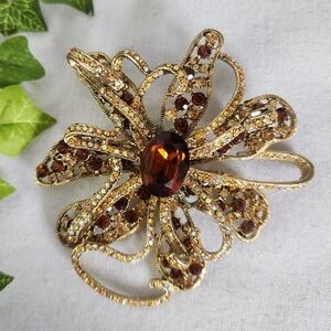 Vintage Gold AB Brown Crystal Flower Pin Brooch